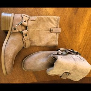 NWOT Jessica Simpson leather boots